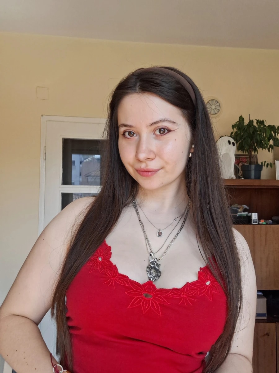 Ива Лазарова